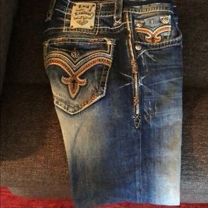 Men’s size 32 Rock Revival.